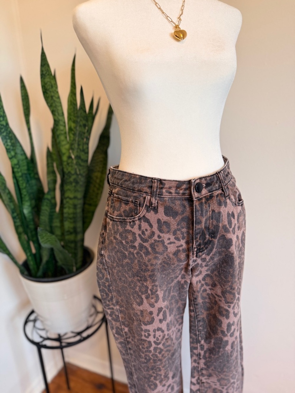 Leopard Print Women's High-Rise Straight Leg Jeans - Picture 2 of 10